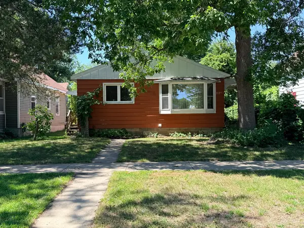 1025 11th Avenue S, Saint Cloud, MN 56301