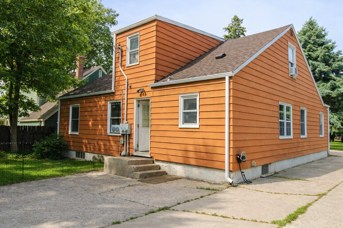 420 14th Street S, Moorhead, MN 56560 - #1