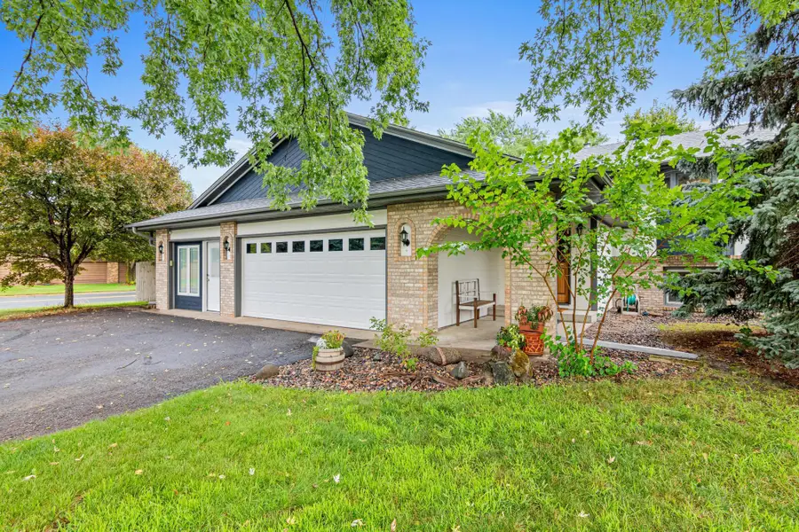 998 99th Lane Ne, Blaine, MN 55434 - #2