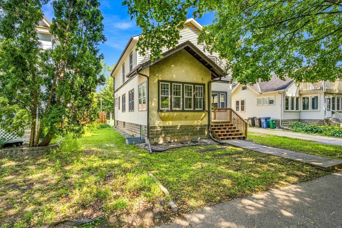 1046 15th Avenue Se, Minneapolis, MN 55414 - #1
