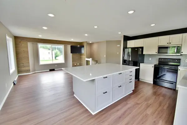 1003 2nd Street S, Cold Spring, MN 56320