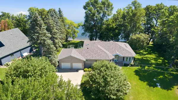 19401 428th Avenue, Frazee, MN 56544