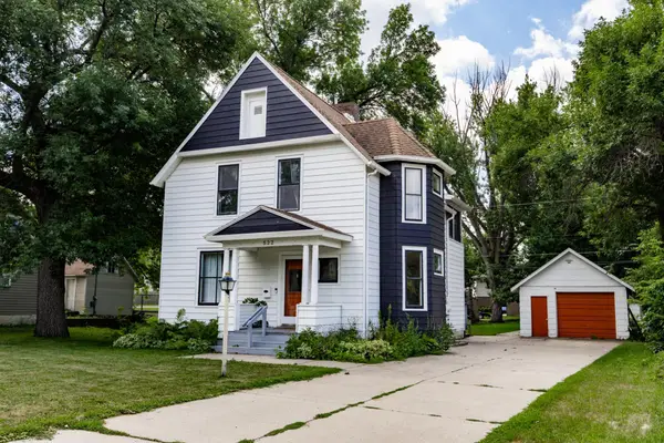 522 E Adolphus Avenue, Fergus Falls, MN 56537