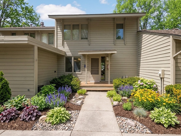 10203 Scarborough Road, Minneapolis, MN 55437