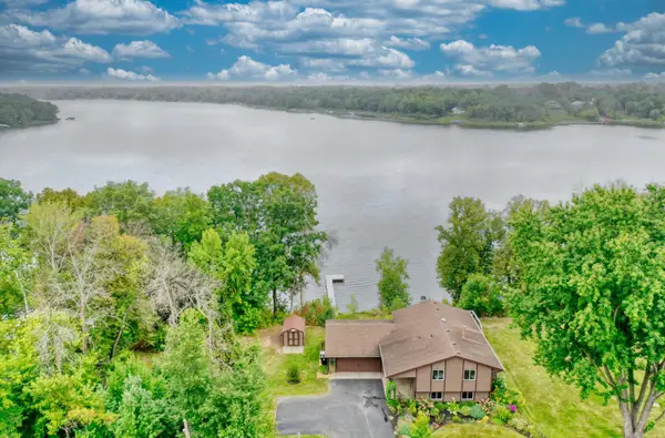 25253 W Comfort Drive, Forest Lake, MN 55025