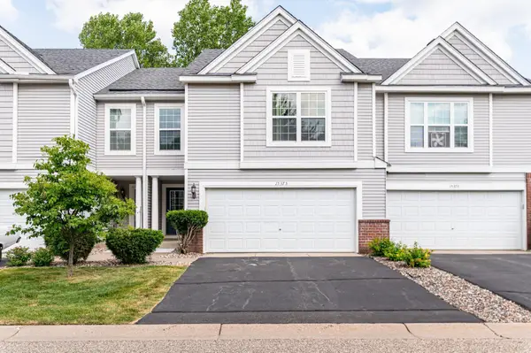 15375 Foster Drive N, Hugo, MN 55038