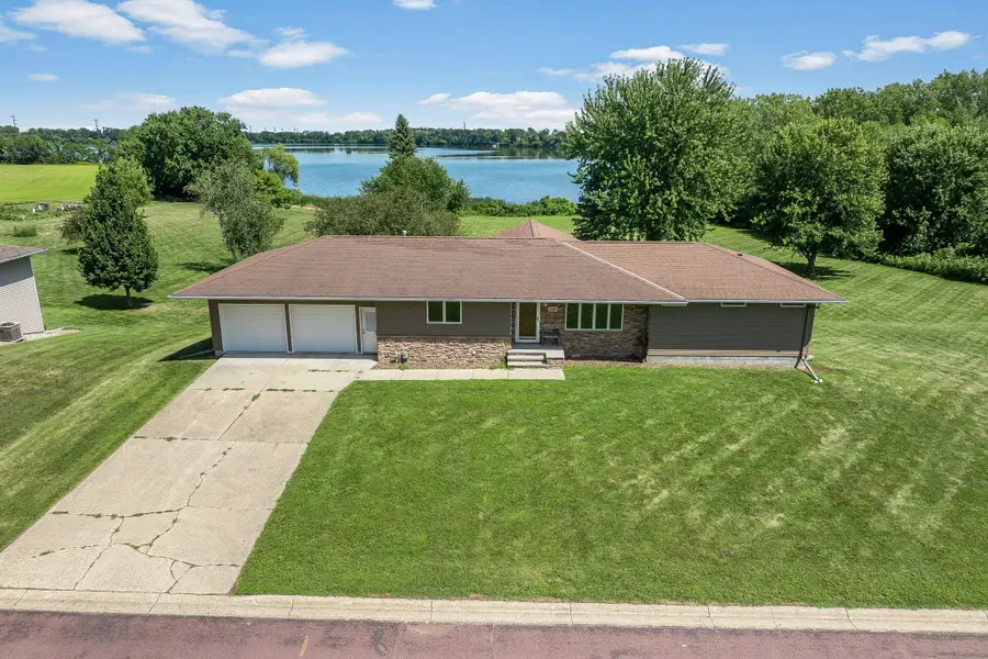 326 Fox Lake Avenue, Sherburn, MN 56171 - #2