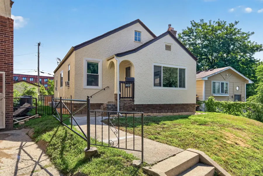 2346 Ferrant Place, Minneapolis, MN 55411 - #2