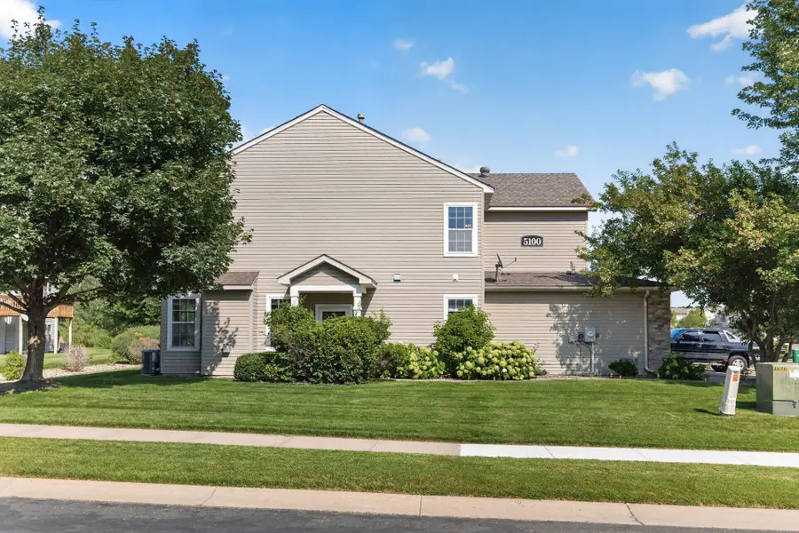 5100 Holly Lane N #1801, Plymouth, MN 55446 - #2