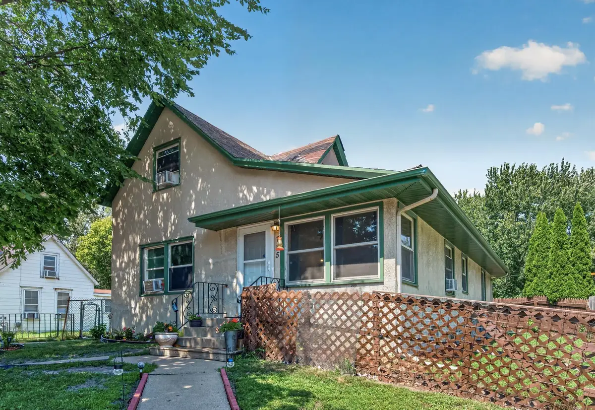 725 California Avenue E, Saint Paul, MN 55106 - #1
