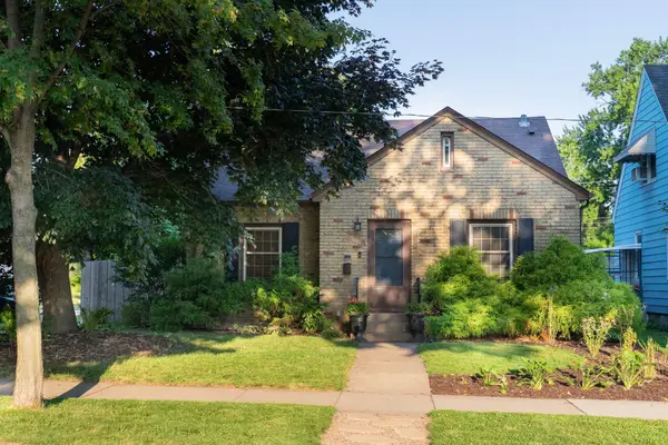 3100 Benjamin Street Ne, Minneapolis, MN 55418
