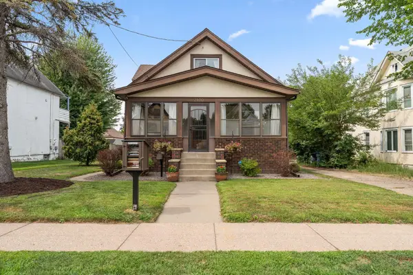 2100 5th Street Ne, Minneapolis, MN 55418