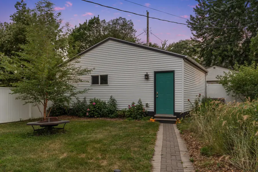 3724 18th Avenue S, Minneapolis, MN 55407 - #3