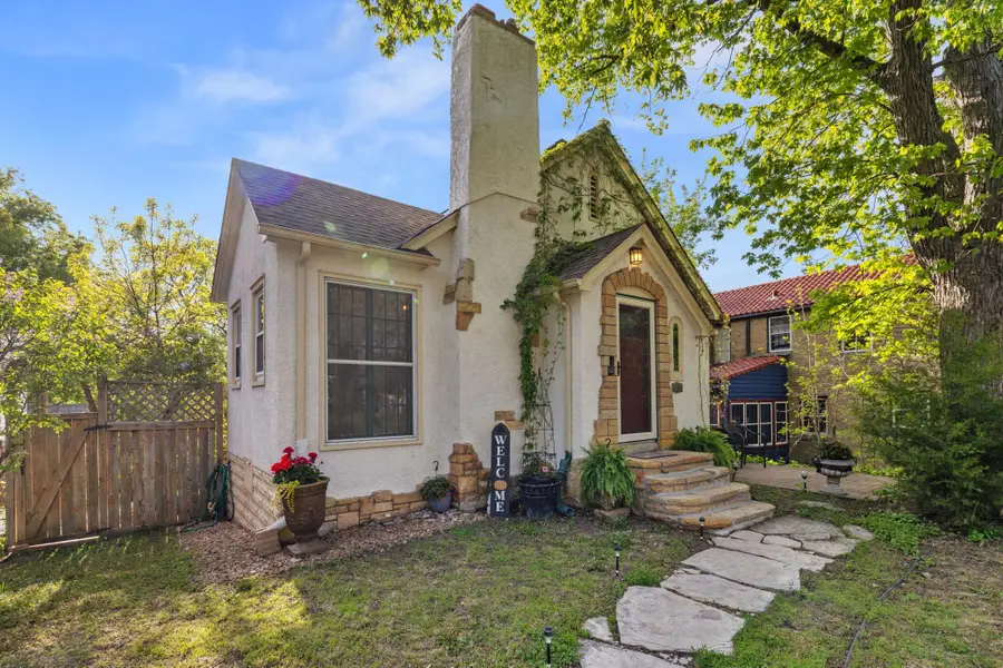 1136 Xerxes Avenue S, Minneapolis, MN 55405 - #2