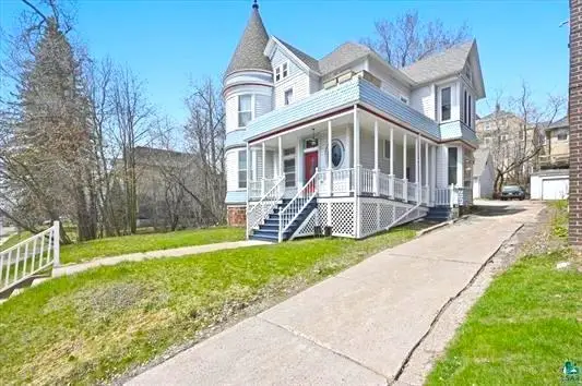 1727 E Superior Street, Duluth, MN 55812