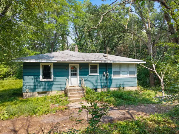 17225 Round Lake Boulevard Nw, Andover, MN 55304