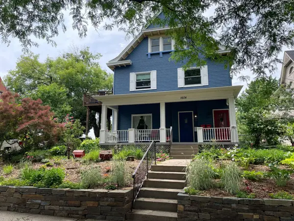 1604 Elliot Avenue, Minneapolis, MN 55404