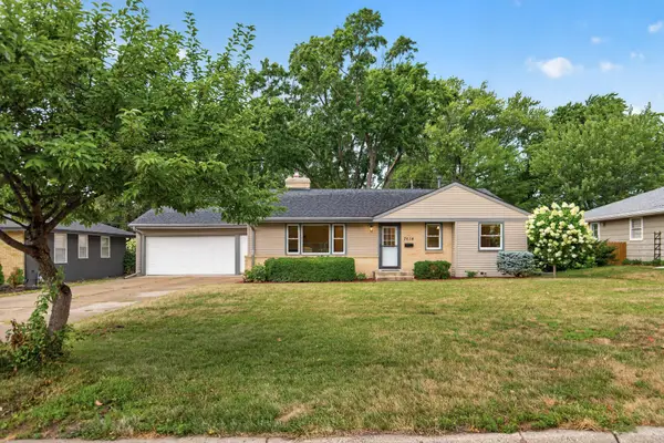 7614 Dupont Avenue S, Richfield, MN 55423