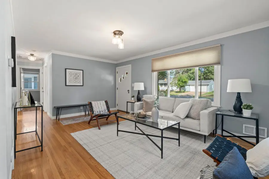 2156 Hawthorne Avenue E, Saint Paul, MN 55119 - #3