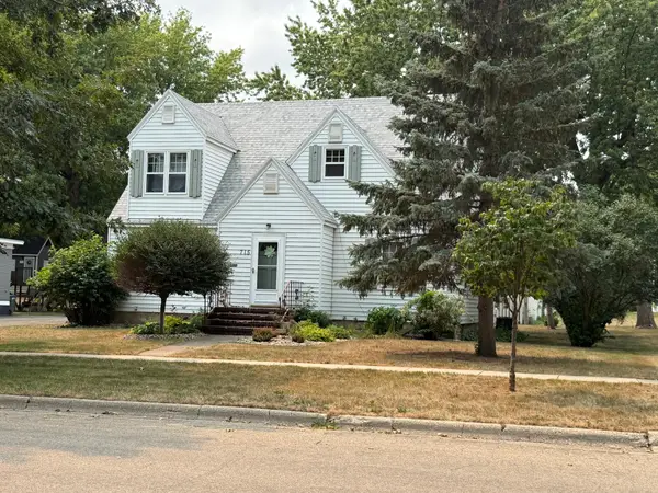 715 N Mckenzie Street, Luverne, MN 56156