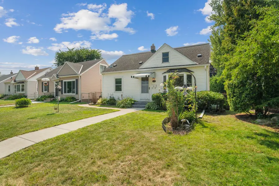 2030 Magoffin Avenue, Saint Paul, MN 55116 - #2