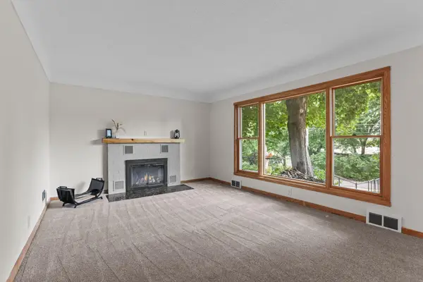 304 17th Avenue N, South Saint Paul, MN 55075