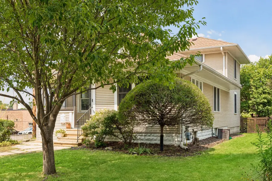 2043 Berkeley Avenue, Saint Paul, MN 55105 - #3