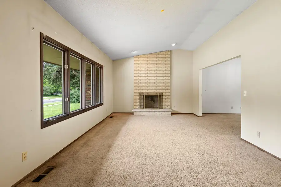12629 Parkwood Drive, Burnsville, MN 55337 - #3