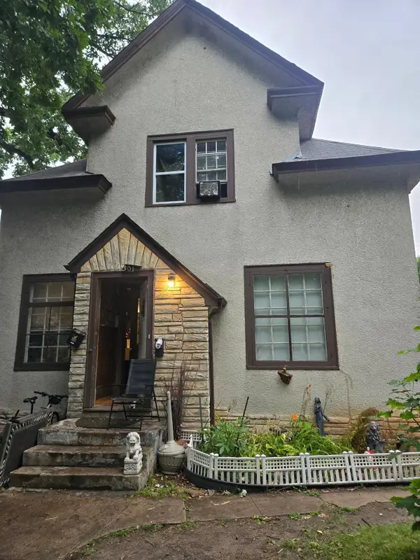 3010 Fremont Avenue N, Minneapolis, MN 55411