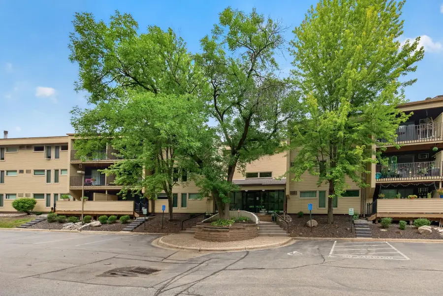 12600 Parkwood Drive #110, Burnsville, MN 55337 - #2