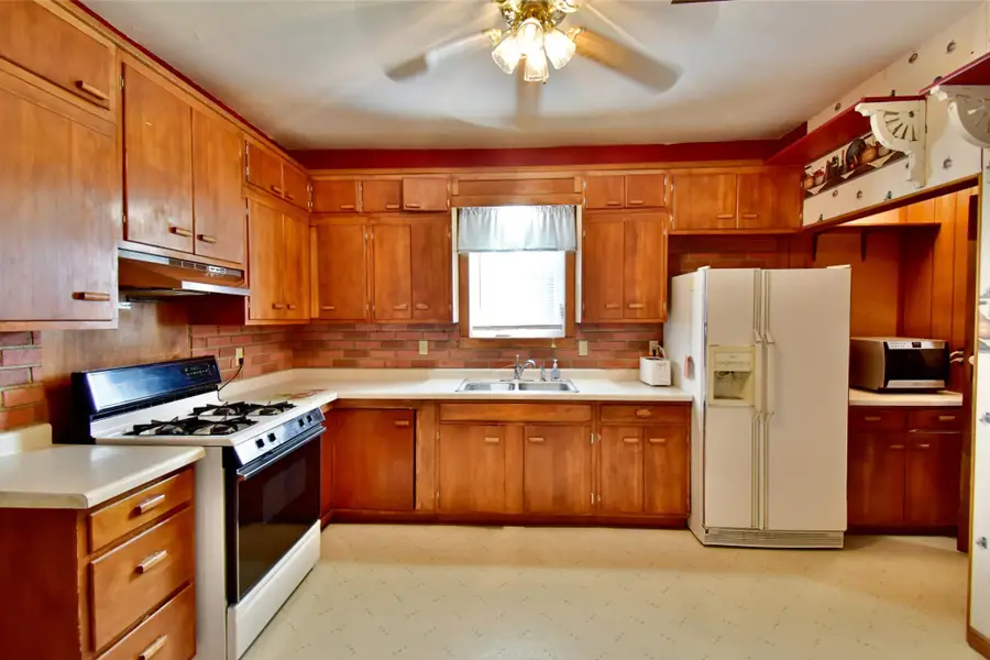 216 3rd Street N, Brownton, MN 55312 - #3