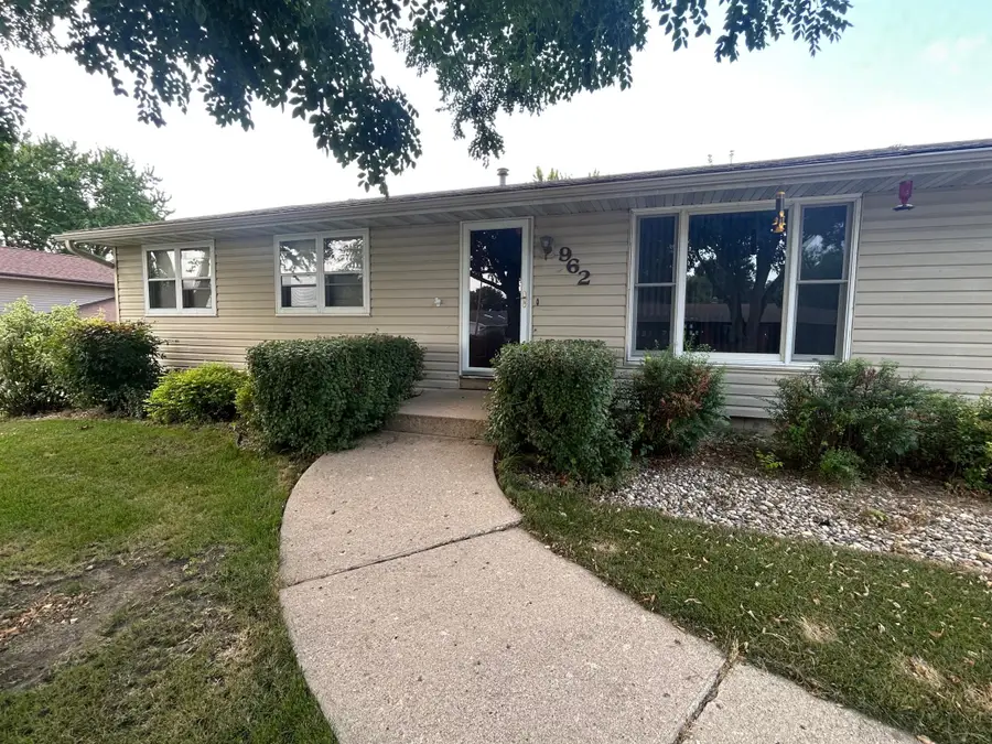 962 Miles Drive, Worthington, MN 56187 - #3