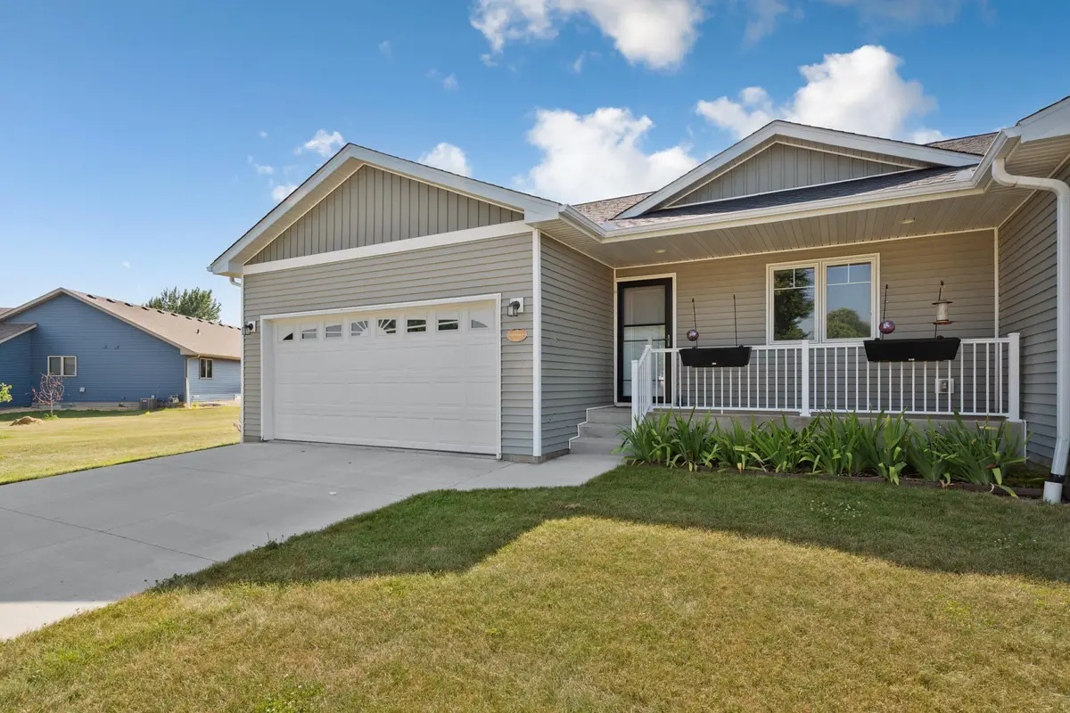 611 Mari Dean Boulevard #6, Lake Crystal, MN 56055 - #1