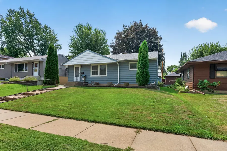 1586 Idaho Avenue E, Saint Paul, MN 55106 - #3