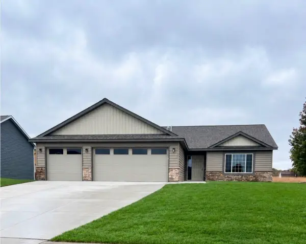 350 Stoneridge Lane Ne, Owatonna, MN 55060