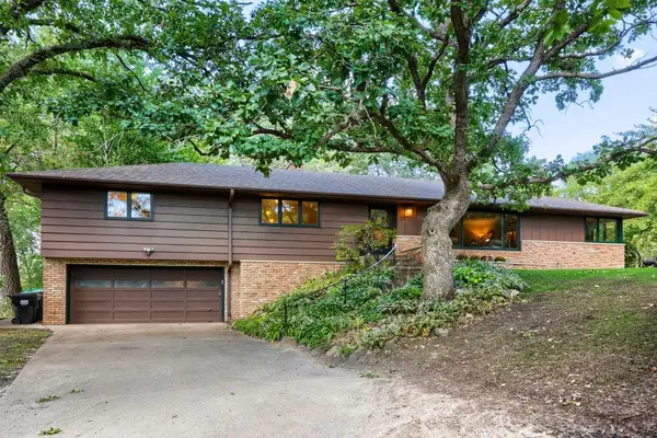 332 Floral Drive W, Shoreview, MN 55126