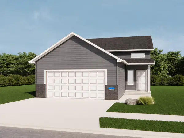 6739 Selkirk Drive S, Fargo, ND 58104