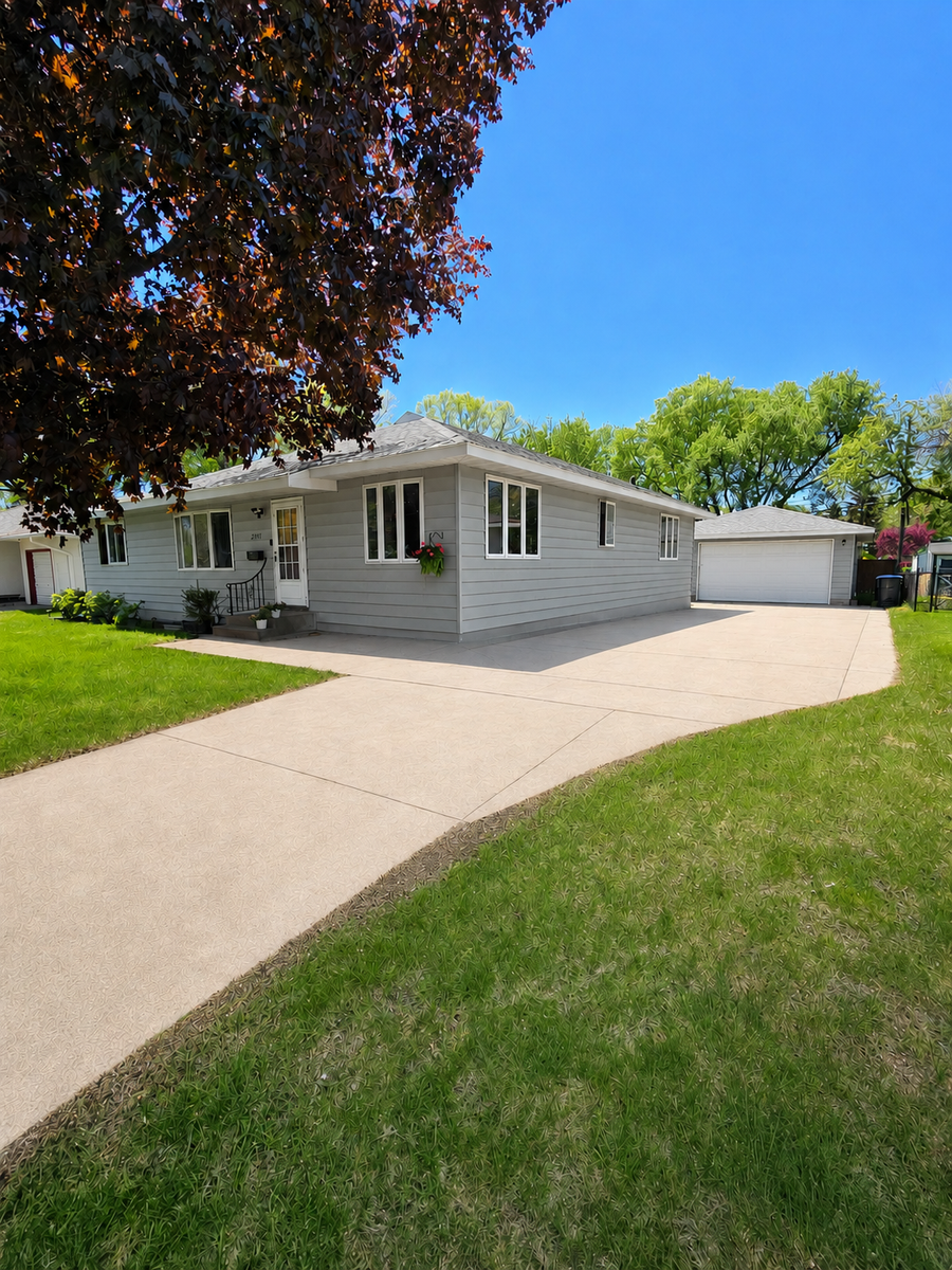 2908 Roosevelt Street Ne, Minneapolis, MN 55418 - #3