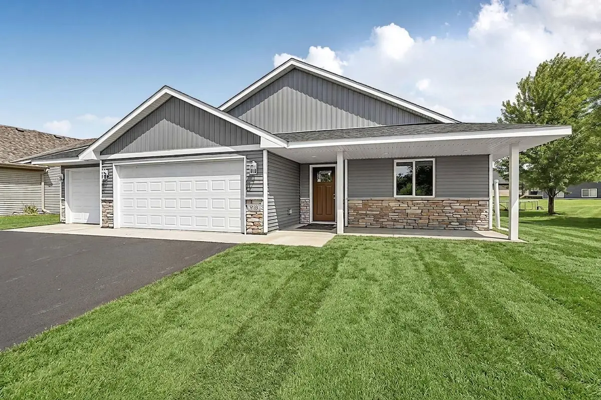 910 13th Avenue Ne, Saint Joseph, MN 56374 - #1
