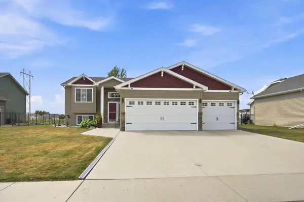 4801 Lavonne Court S, Fargo, ND 58104
