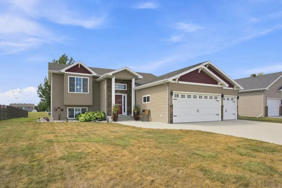 4801 Lavonne Court S, Fargo, ND 58104 - #2