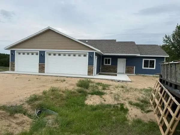 1320 Whiting Road Nw #38, Bemidji, MN 56601