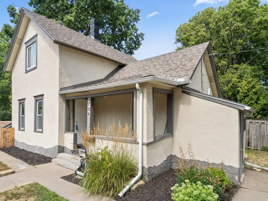 709 24th Avenue Ne, Minneapolis, MN 55418 - #2