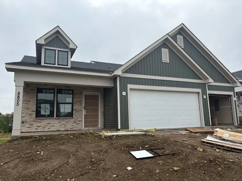 8805 63rd Street S, Cottage Grove, MN 55016 - #2
