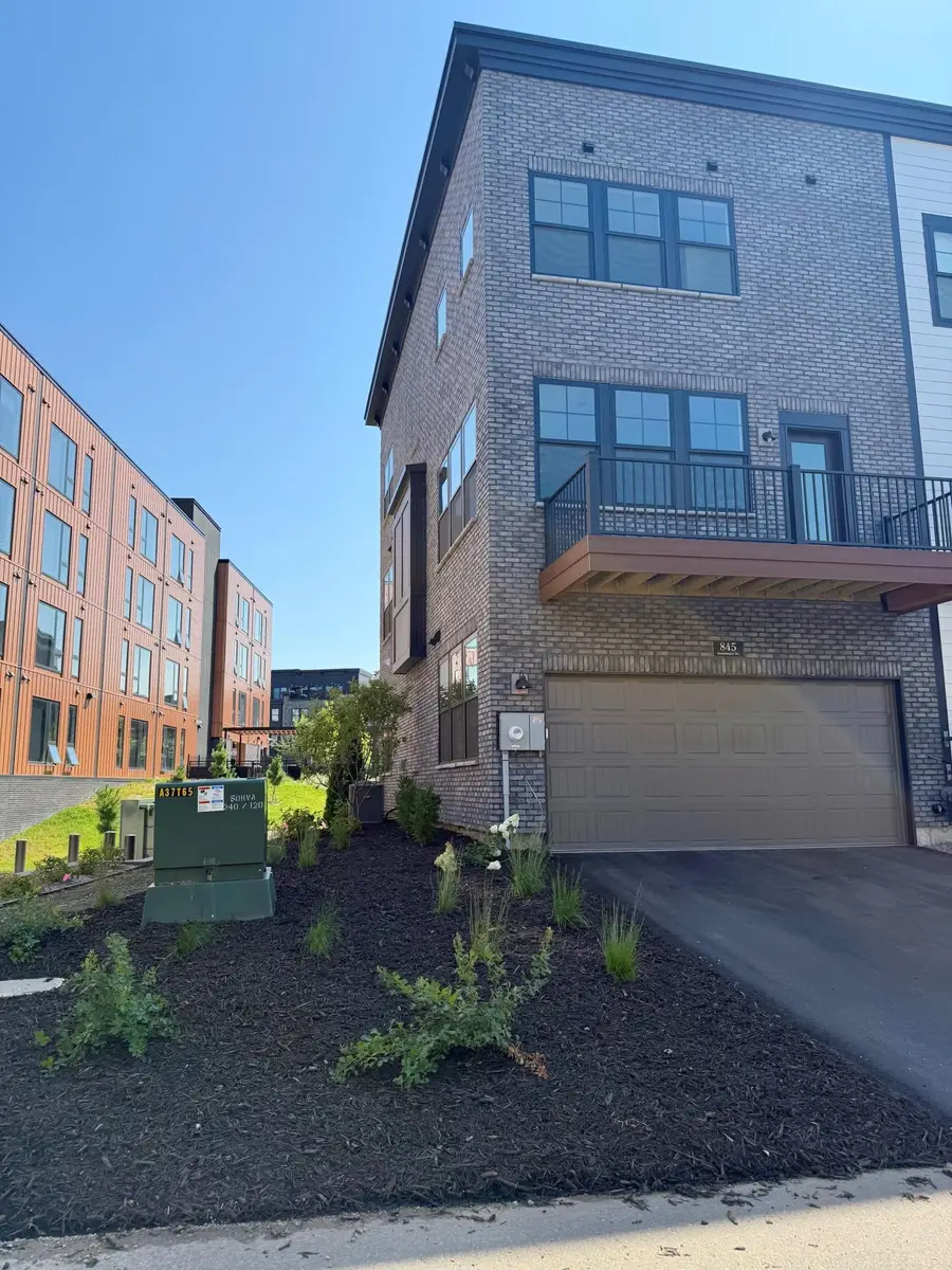 845 Sweetwater Drive, Saint Paul, MN 55116 - #3