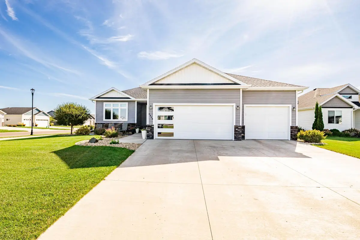 6464 59th Avenue S, Fargo, ND 58104 - #1