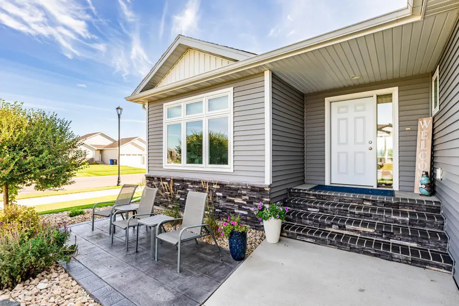 6464 59th Avenue S, Fargo, ND 58104 - #2