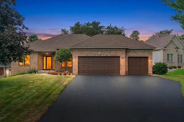 2221 White Pine Court, Hudson, WI 54016