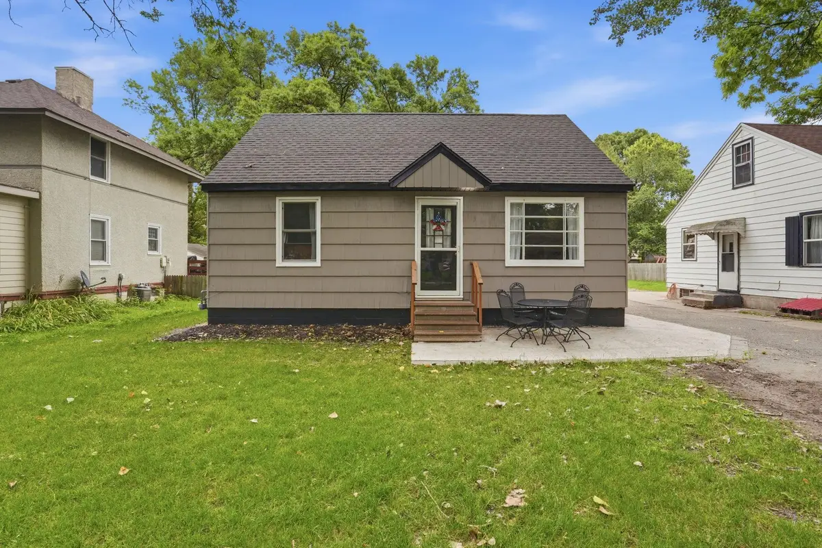 615 16th Street Sw, Willmar, MN 56201 - #1