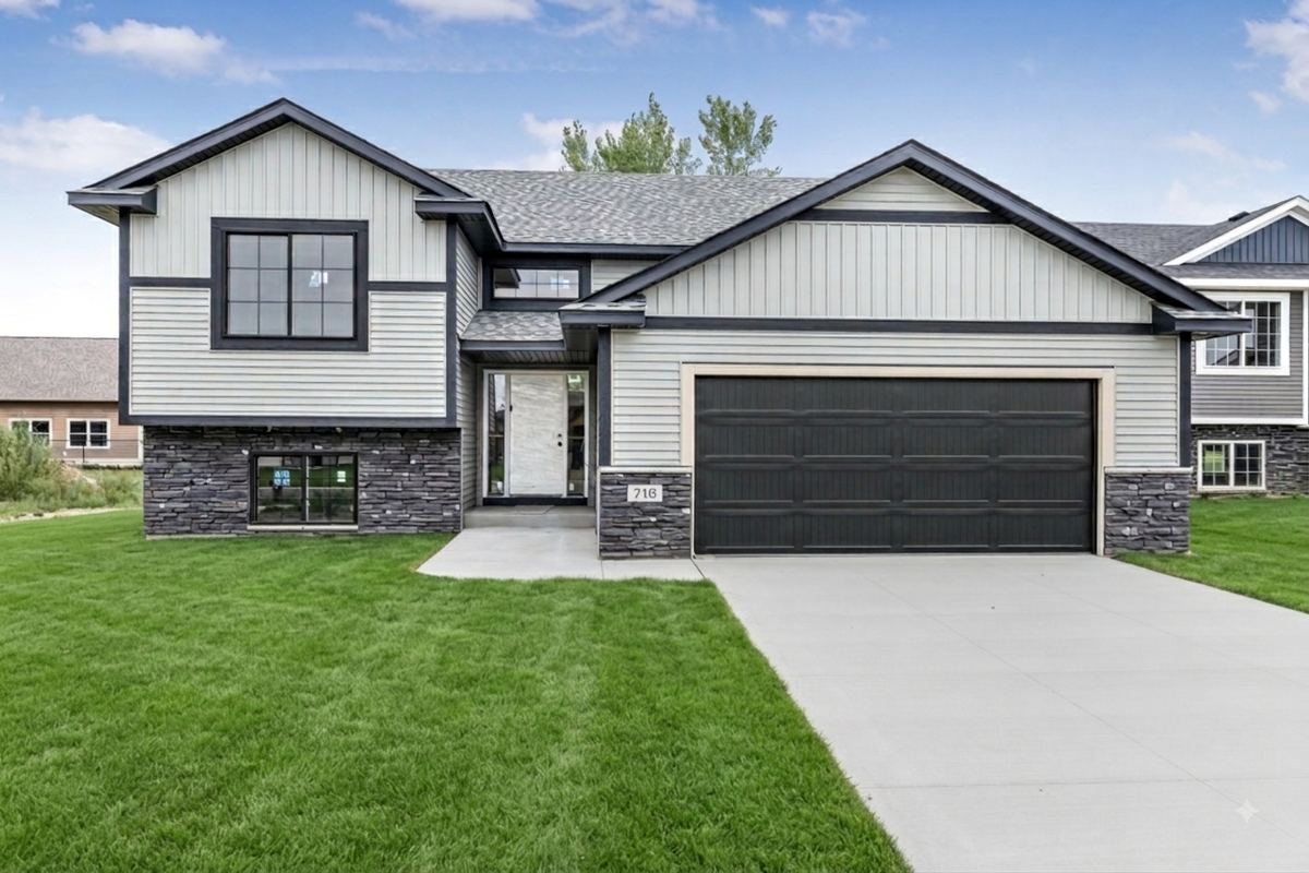 718 Margaret Lane Ne, Isanti, MN 55040 - #1
